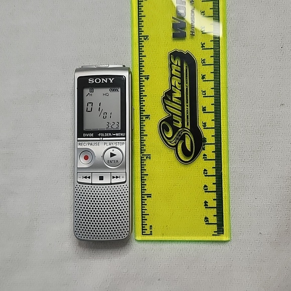 Sony ICD-BX800 Recorder, headphones and Sharp EL-W516 Calculator - Picture 17 of 17